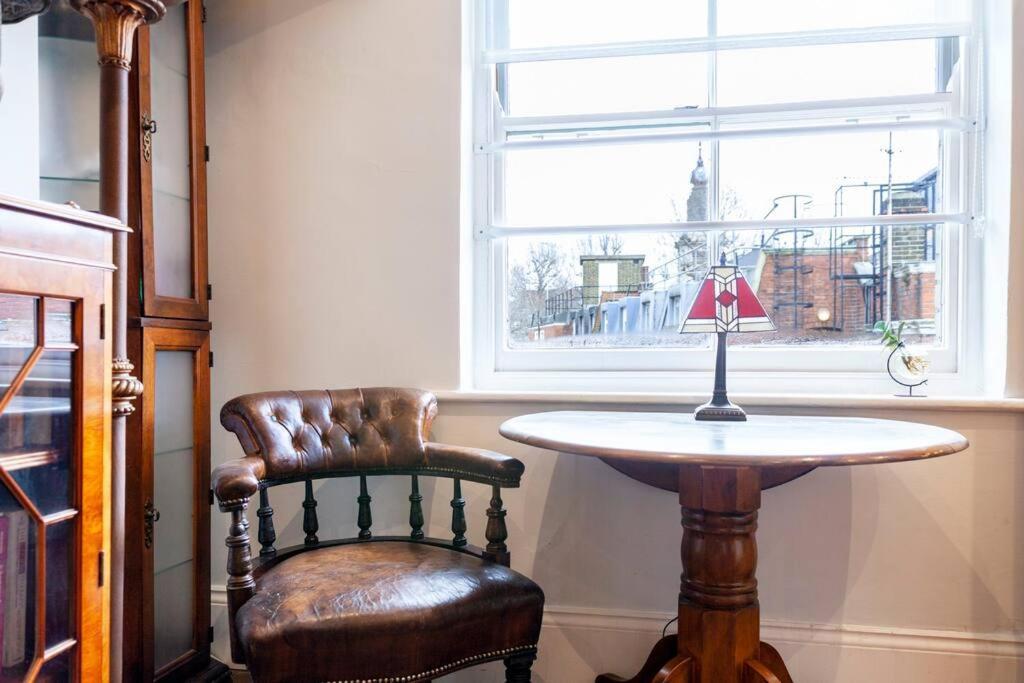 Outstanding Antique 1Br Flat In Soho Apartment London Exterior photo