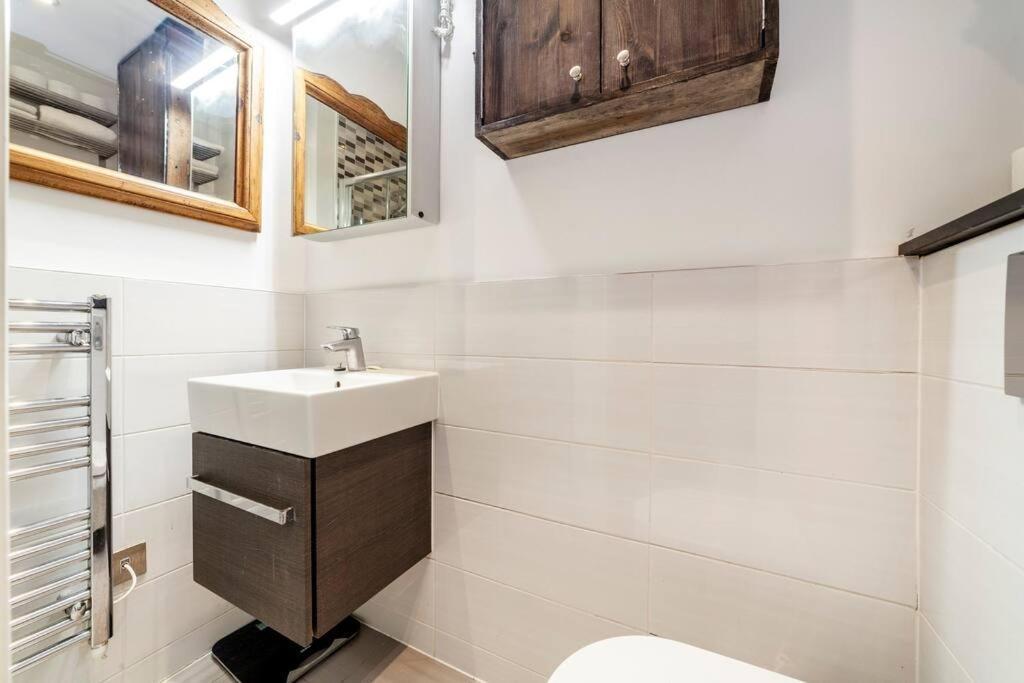 Outstanding Antique 1Br Flat In Soho Apartment London Exterior photo